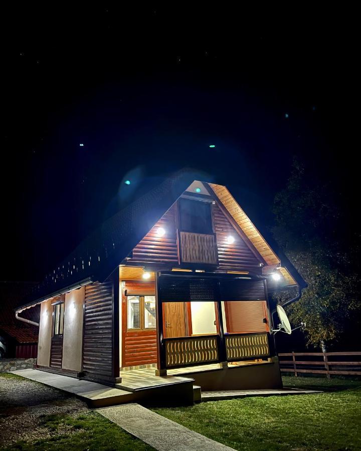 Zoranovi Konaci Villa Jevtici Luaran gambar