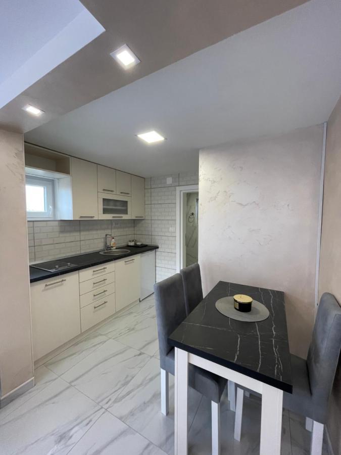 Zoranovi Konaci Villa Jevtici Luaran gambar